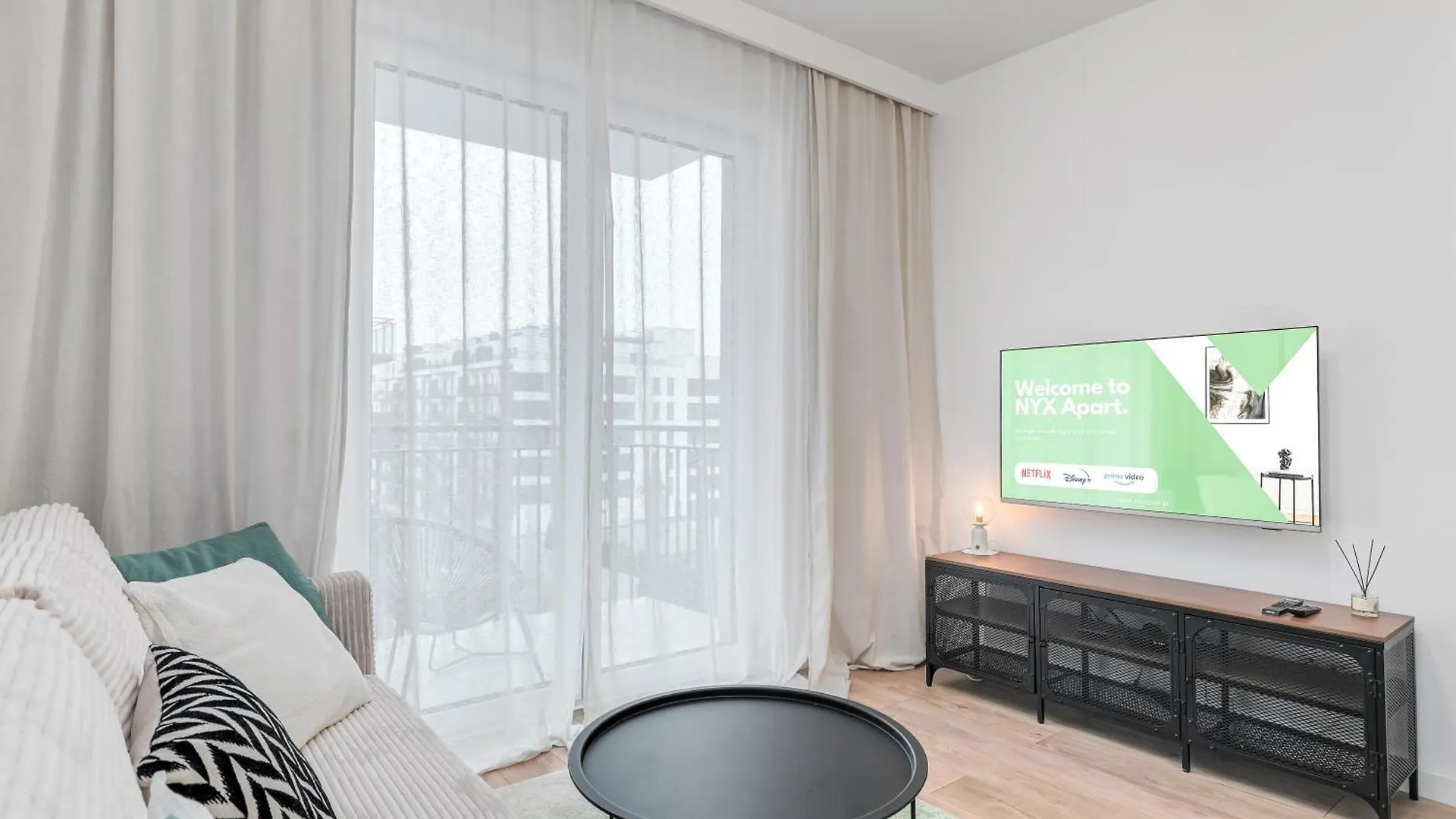 Przy Torach 4 By Nyx Apart Warsaw 0*,  Poland